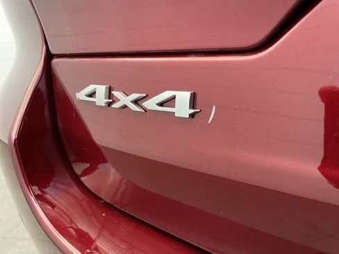 New 2025 Jeep Grand Cherokee Laredo image 6