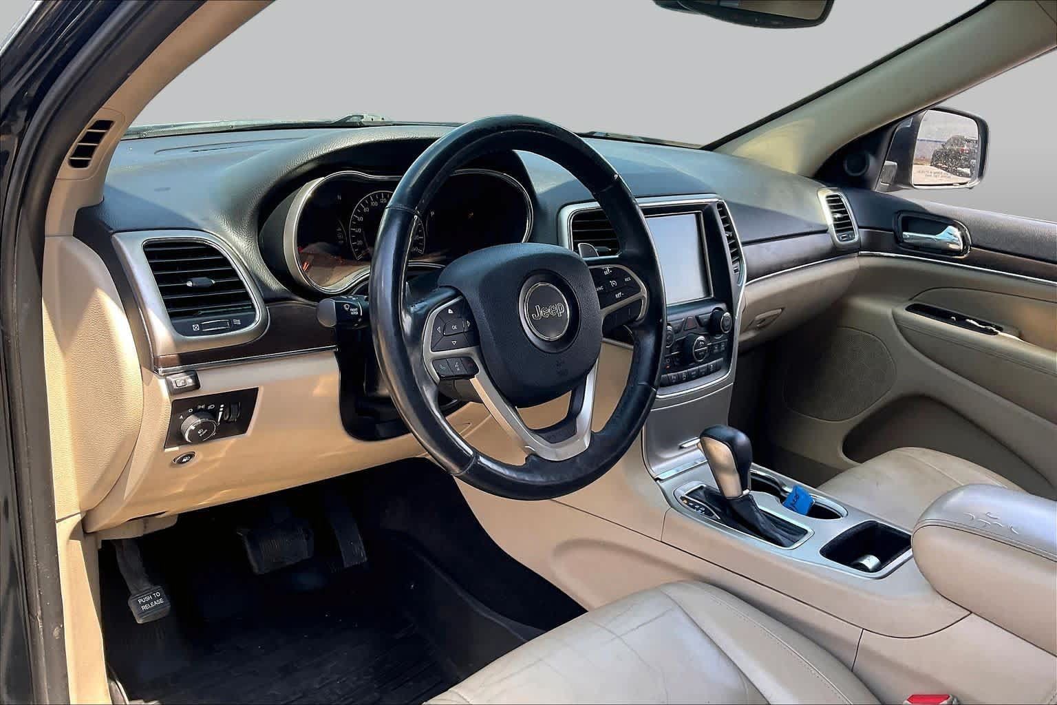 Used 2017 Jeep Grand Cherokee Limited RWD image 18