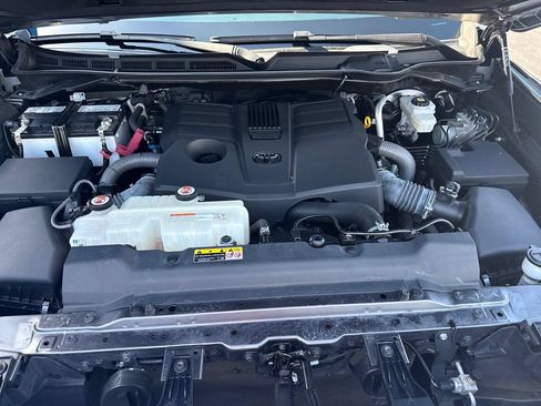 Used 2022 Toyota Tundra Limited AWD/4WD image 24