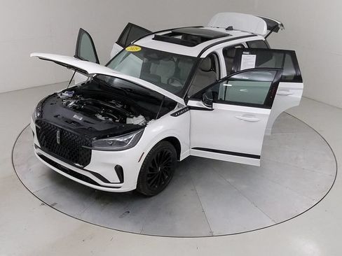 Used 2025 Lincoln Aviator Reserve w/ Equipment Group 201A AWD/4WD image 48