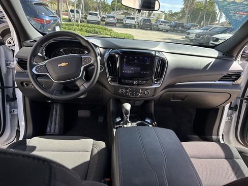 Used 2023 Chevrolet Traverse LT AWD/4WD image 36