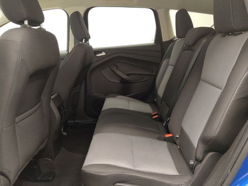 Used 2018 Ford Escape SE FWD image 18