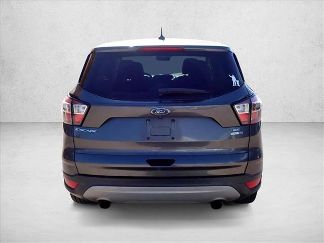 Used 2017 Ford Escape SE AWD/4WD image 3