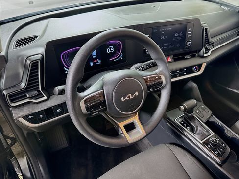 Used 2024 Kia Sportage LX image 23