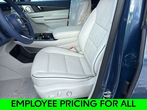 New 2026 Buick Enclave Avenir w/ Super Cruise Package image 12