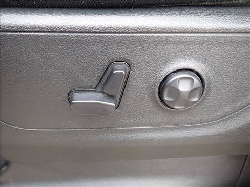 Used 2019 RAM 1500 Big Horn AWD/4WD image 13