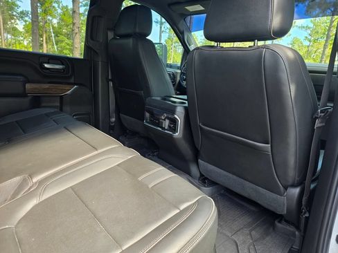 Used 2022 Chevrolet Silverado 3500 High Country w/ Technology Package AWD/4WD image 24