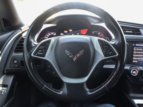 Used 2015 Chevrolet Corvette Stingray Coupe RWD image 21