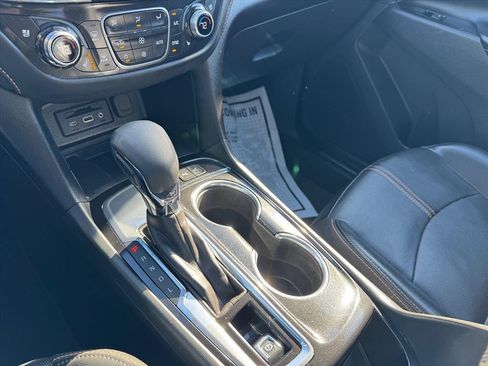 Used 2023 Chevrolet Equinox Premier image 22