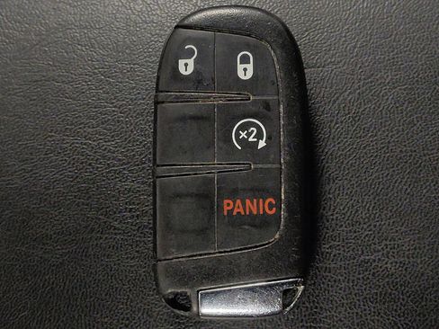 Used 2019 Jeep Compass Latitude w/ Popular Equipment Group FWD image 32