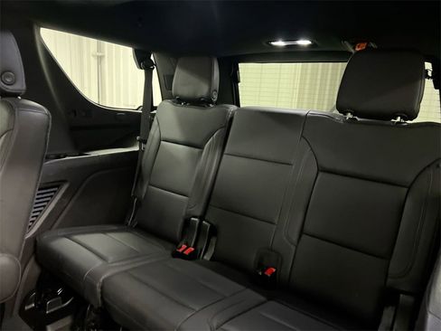 Used 2021 Chevrolet Tahoe Z71 w/ Luxury Package image 30