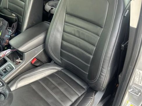 Used 2018 Ford Escape Titanium AWD/4WD image 22