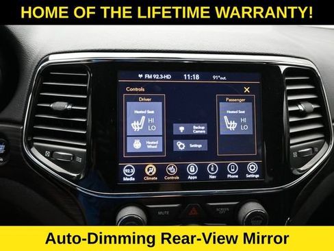 Used 2020 Jeep Grand Cherokee Altitude AWD/4WD image 27