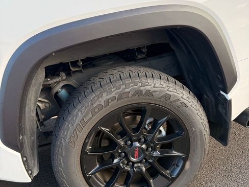 Used 2025 Toyota Tundra Limited image 6