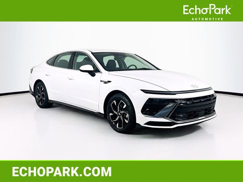 Used 2025 Hyundai Sonata SEL FWD image 1