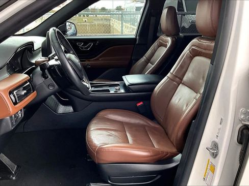 Used 2022 Lincoln Aviator Reserve w/ Elements Package Plus image 7