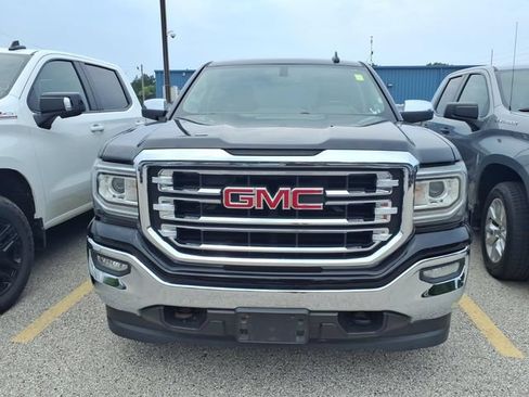Used 2017 GMC Sierra 1500 SLT w/ SLT Premium Package AWD/4WD image 2