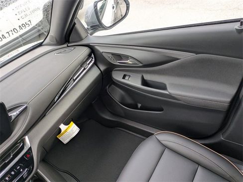 New 2026 Buick Envista Avenir image 18