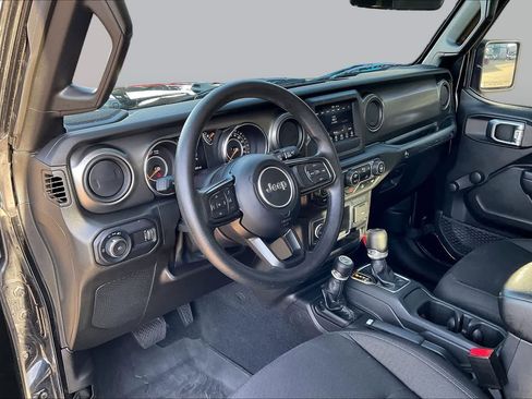 Used 2023 Jeep Wrangler Sport AWD/4WD image 17