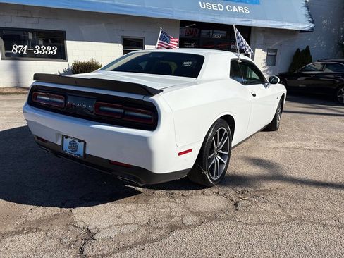 Used 2023 Dodge Challenger R/T RWD image 8