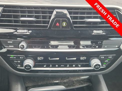 Used 2020 BMW 530i w/ Convenience Package RWD image 17