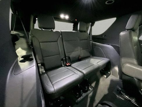 Used 2023 Chevrolet Tahoe LT w/ Luxury Package RWD image 30