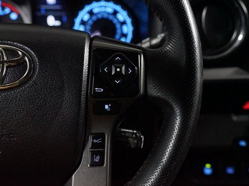 Used 2021 Toyota Tacoma TRD Sport w/ Technology Package RWD image 14