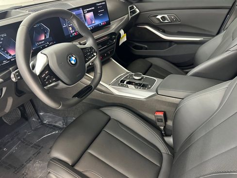 Used 2025 BMW 330i Sedan w/ Premium Package image 4