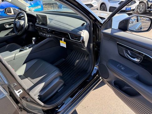 Certified 2025 Acura ADX Base image 21