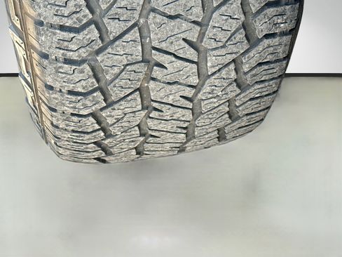 Used 2023 Nissan Frontier PRO-4X w/ Pro-4X Premium Package AWD/4WD image 42