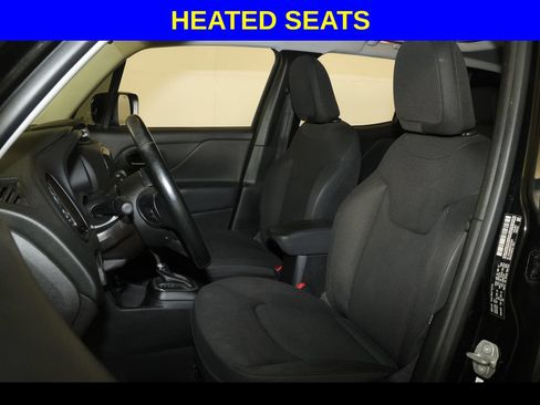 Used 2019 Jeep Renegade Altitude w/ Quick Order Package 2XM AWD/4WD image 3