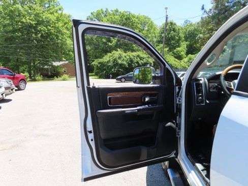 Used 2013 RAM 3500 Laramie Longhorn w/ Convenience Group AWD/4WD image 16