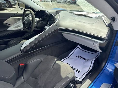 Used 2023 Chevrolet Corvette Stingray Premium Cpe w/ Z51 Performance Package RWD image 19