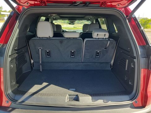 New 2026 GMC Acadia Elevation w/ Elevation Premium Package FWD image 7