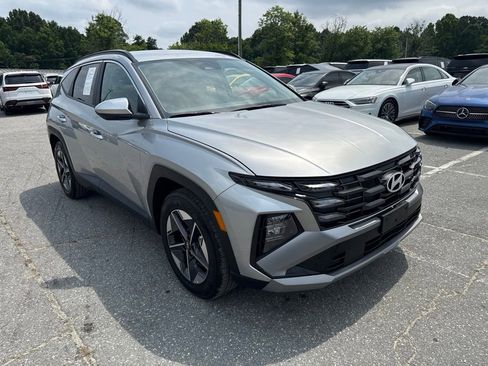 Used 2026 Hyundai Tucson SEL FWD image 2