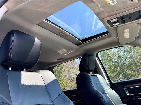 Used 2017 RAM 1500 Laramie w/ Convenience Group image 13