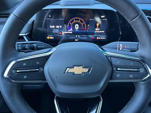 New 2026 Chevrolet Suburban Premier image 25