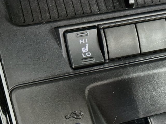 Used 2026 Toyota Corolla Cross XLE w/ Convenience Package FWD image 20