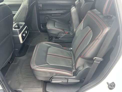 Used 2023 Ford Expedition Limited image 24