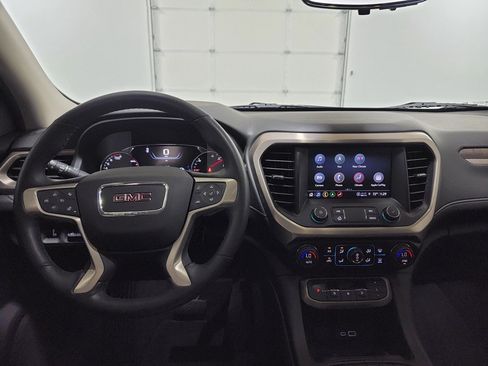 Used 2023 GMC Acadia Denali w/ Denali Ultimate Package AWD/4WD image 12