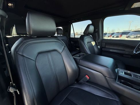 Certified 2021 Ford Expedition Limited image 31
