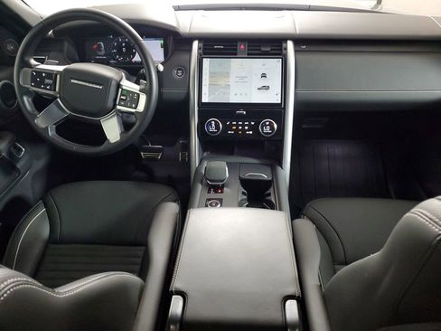 Used 2023 Land Rover Discovery Metropolitan Edition AWD/4WD image 14
