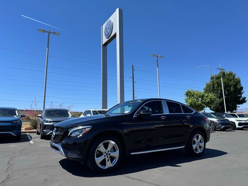 Used 2018 Mercedes-Benz GLC 300 4MATIC Coupe image 1
