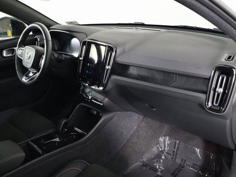 Used 2023 Volvo C40 P8 Recharge Plus image 9