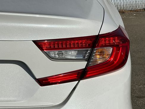 Used 2019 Honda Accord EX image 21