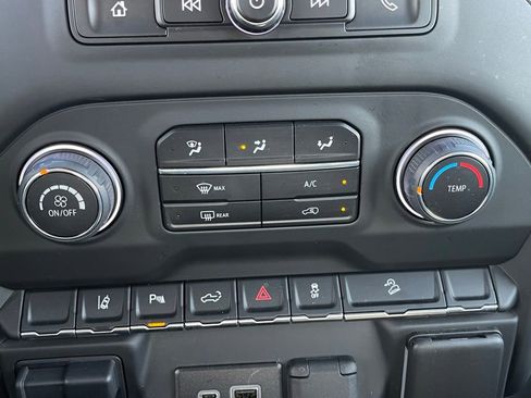 Used 2024 Chevrolet Silverado 2500 Custom w/ Custom Value Package AWD/4WD image 31