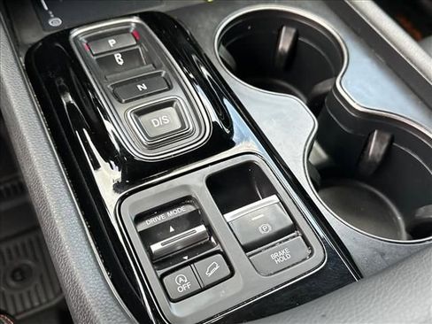 Used 2023 Honda Pilot TrailSport image 34