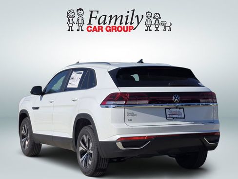 New 2026 Volkswagen Atlas Cross Sport SE FWD image 3
