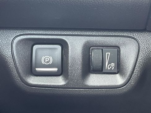 Used 2018 GMC Acadia SLT FWD image 22
