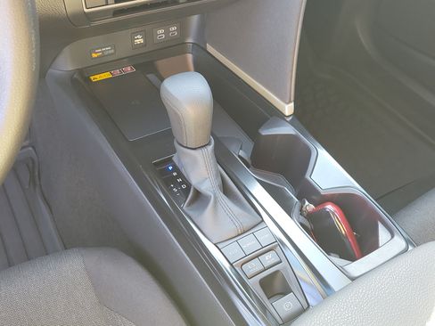 Used 2025 Toyota Camry LE FWD image 27